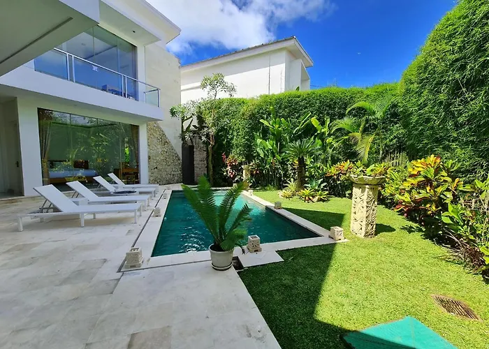 Villa Kusamakura Seminyak