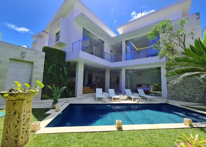 Villa Kusamakura Seminyak