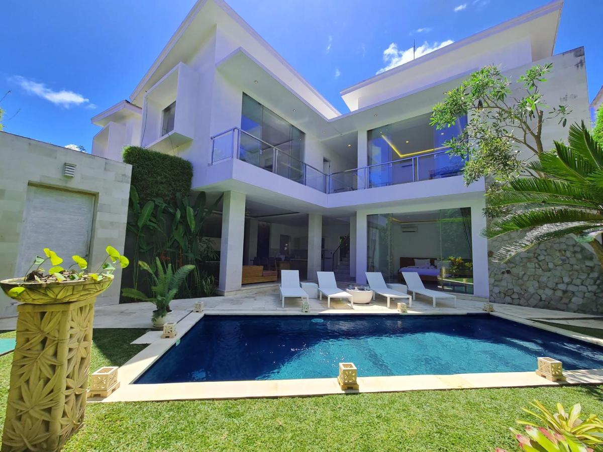 Kusamakura Villa Seminyak